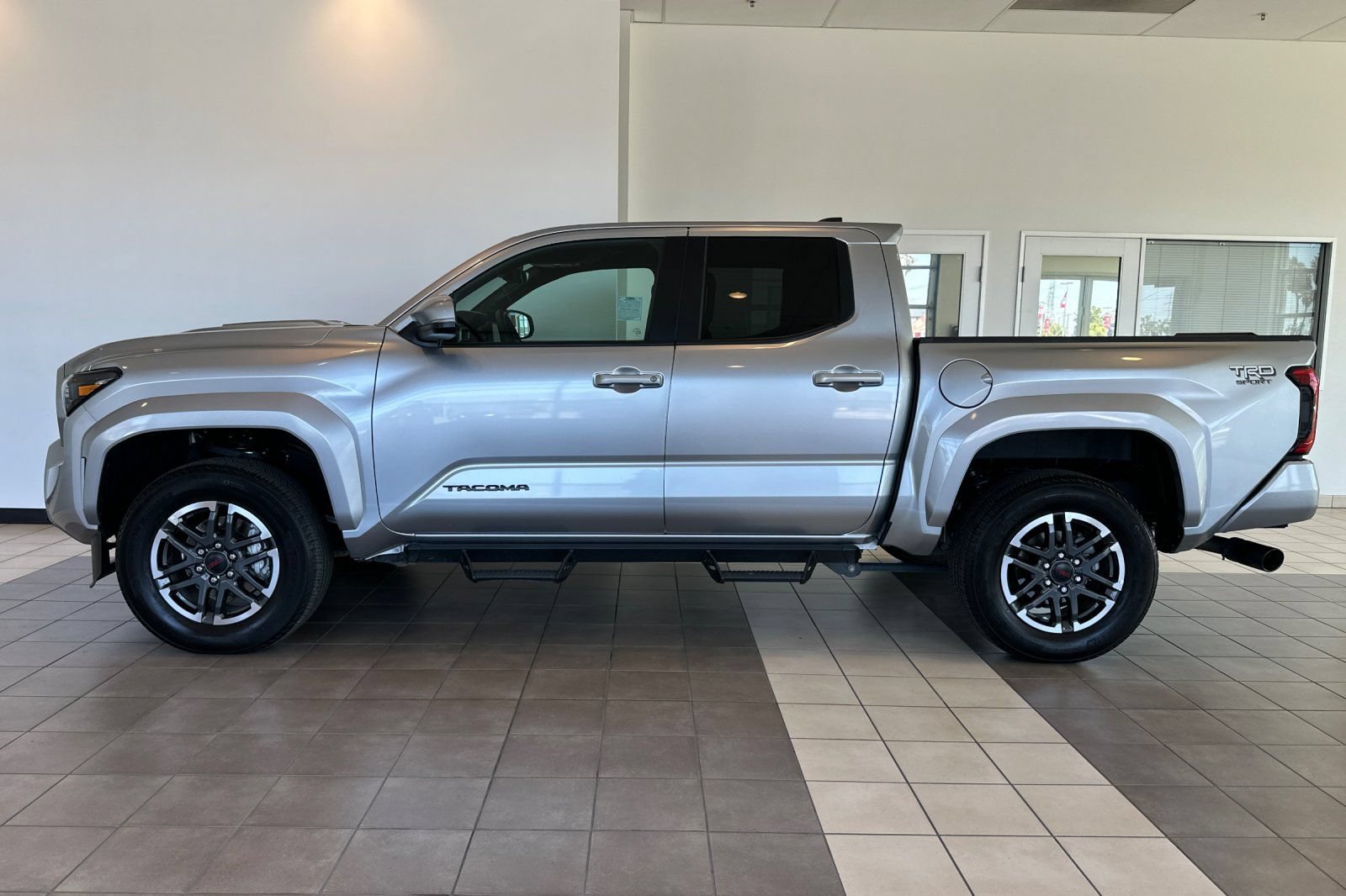 Certified 2025 Toyota Tacoma TRD Sport w/ TRD Sport Upgrade Package AWD/4WD image 7