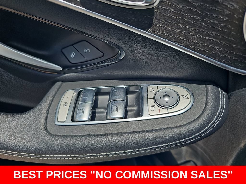 Used 2020 Mercedes-Benz GLC 300 4MATIC image 27