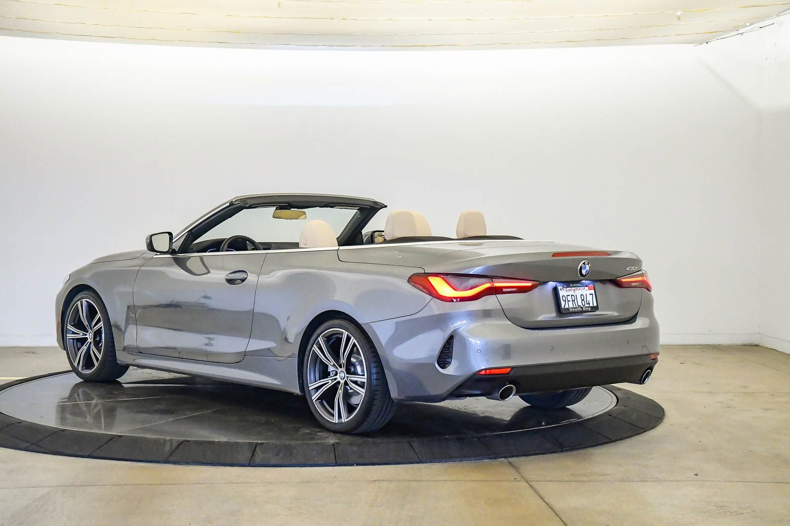 Certified 2023 BMW 430i Convertible w/ Convenience Package RWD image 27