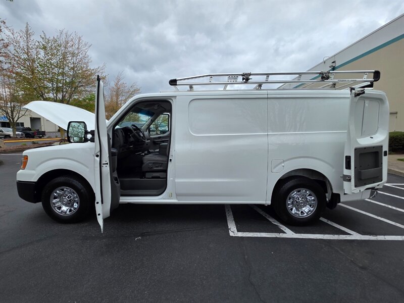Used 2018 Nissan NV 3500 SL RWD image 23