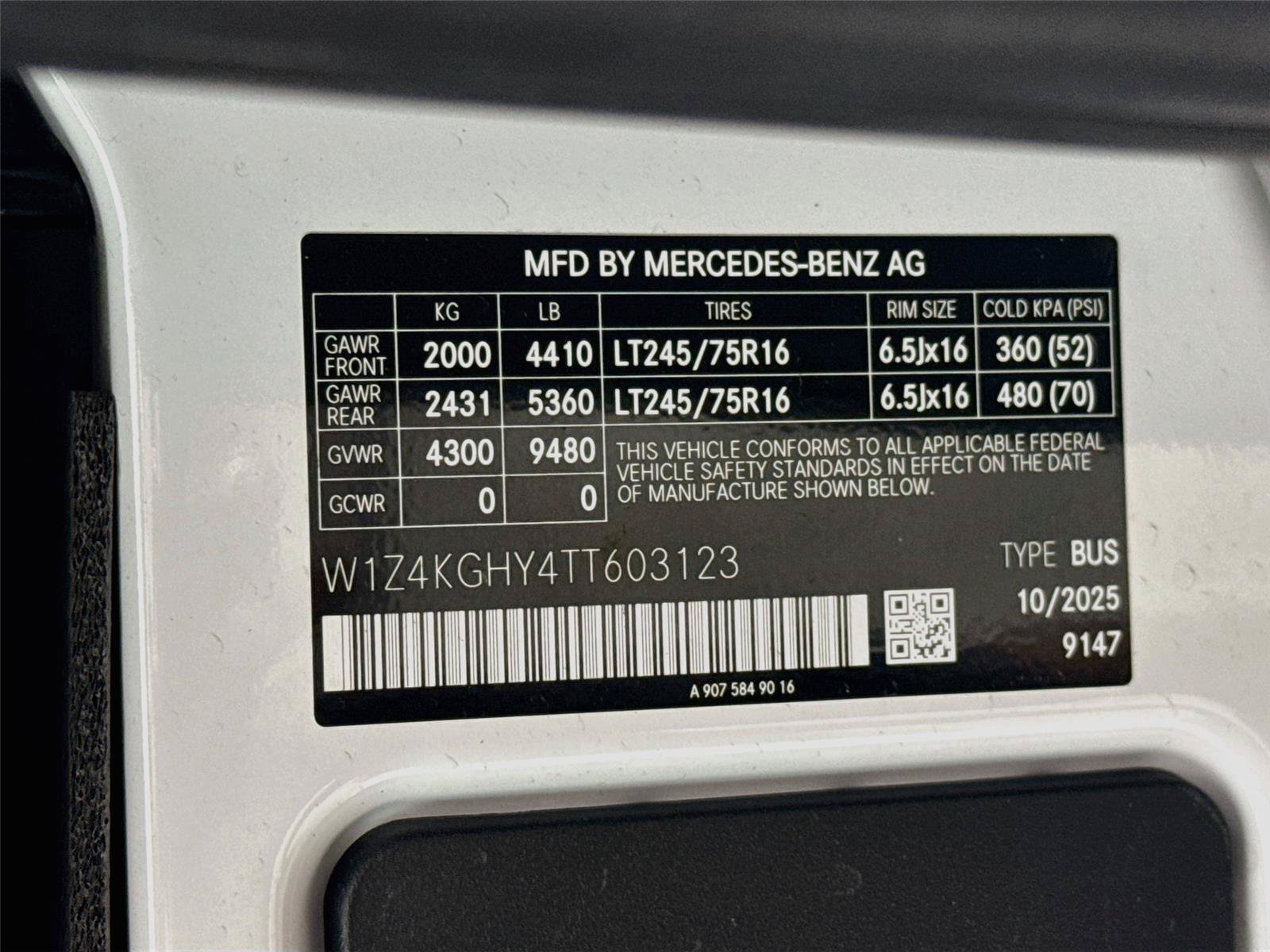 Used 2026 Mercedes-Benz Sprinter 2500 image 19