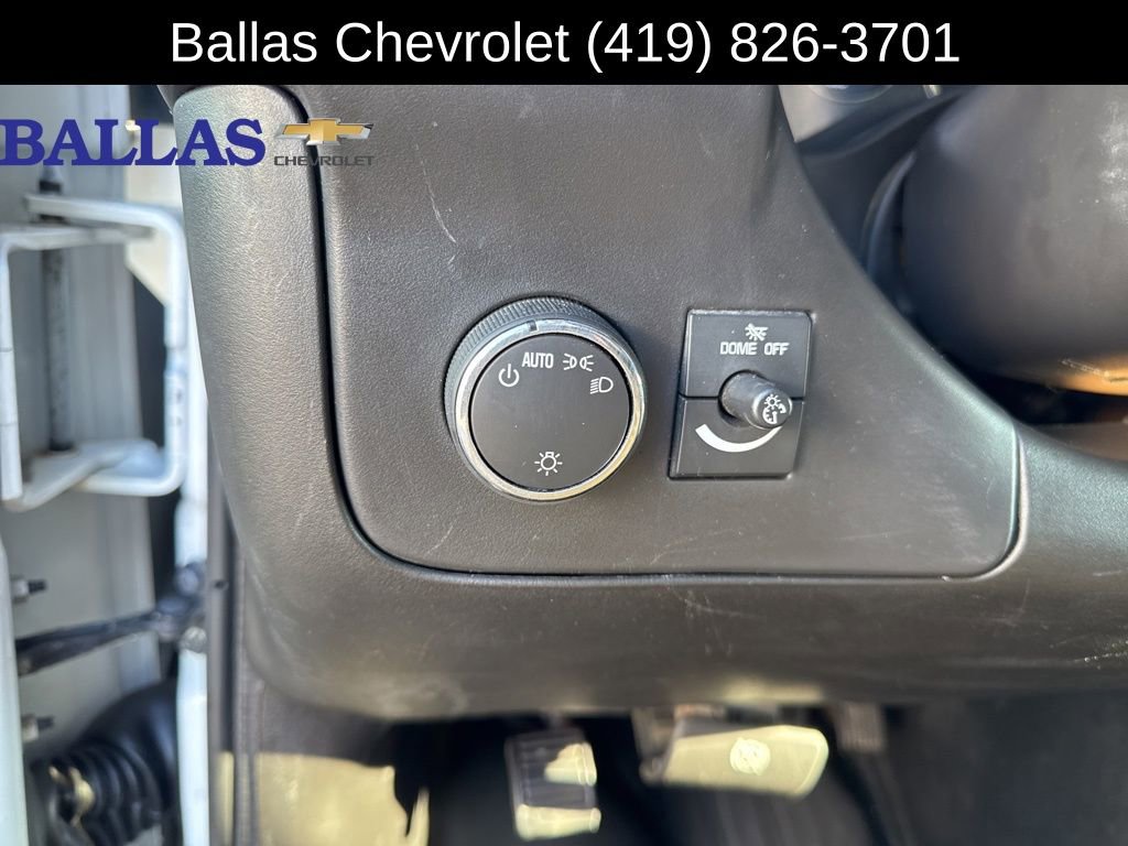 Used 2015 Chevrolet Express 2500 RWD image 13