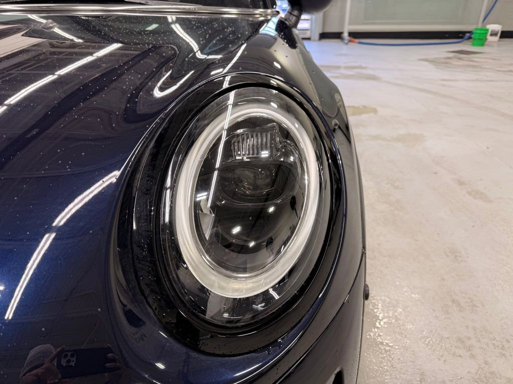 Certified 2024 MINI Cooper SE image 9