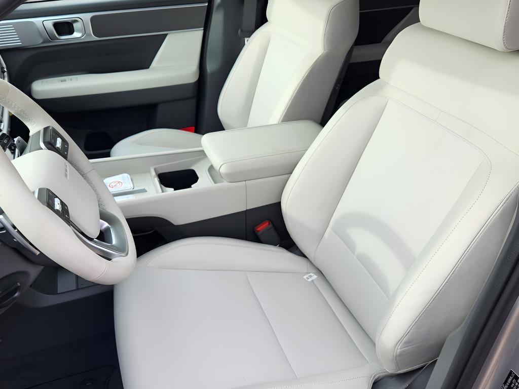 New 2026 Hyundai Santa Fe SE image 13