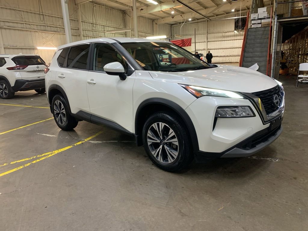 Used 2023 Nissan Rogue SV image 7