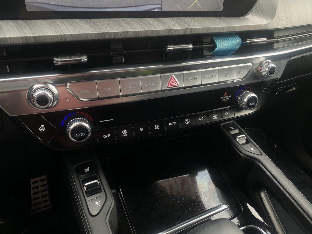 Used 2024 Kia Telluride SX Prestige image 19