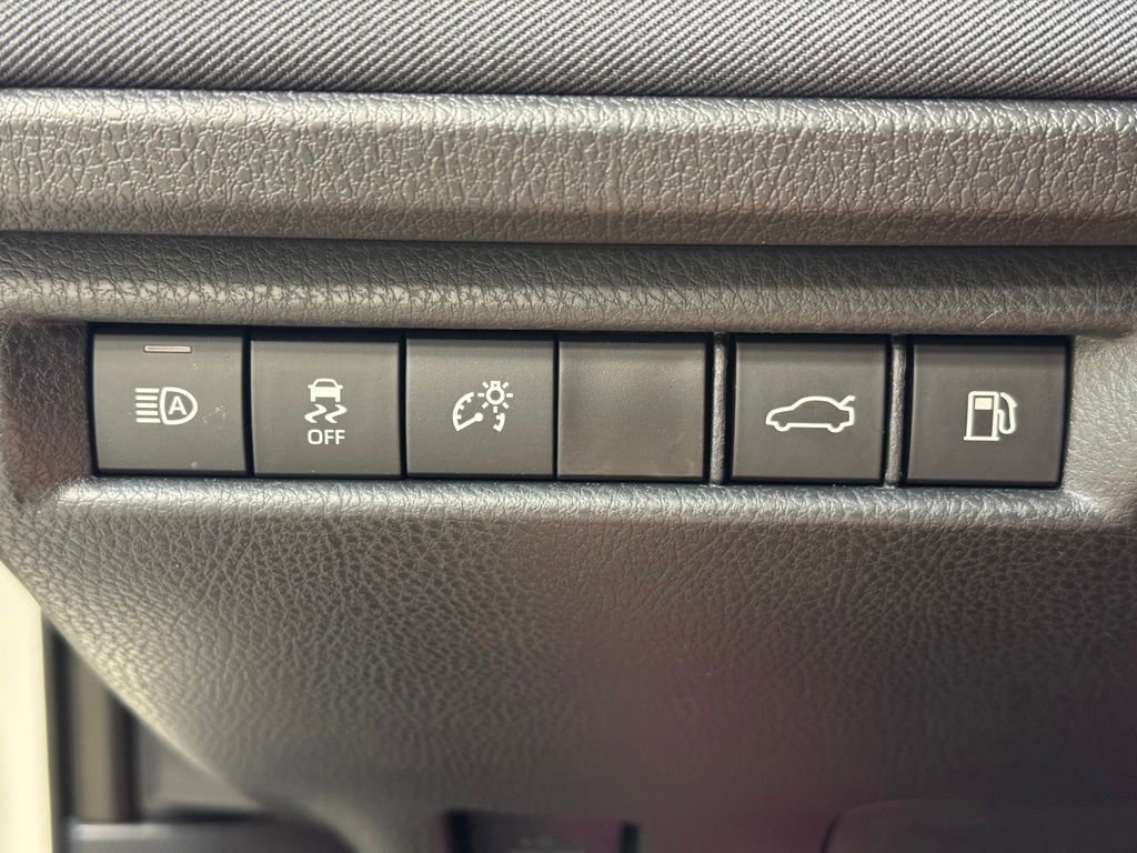 Used 2025 Toyota Camry LE FWD image 26