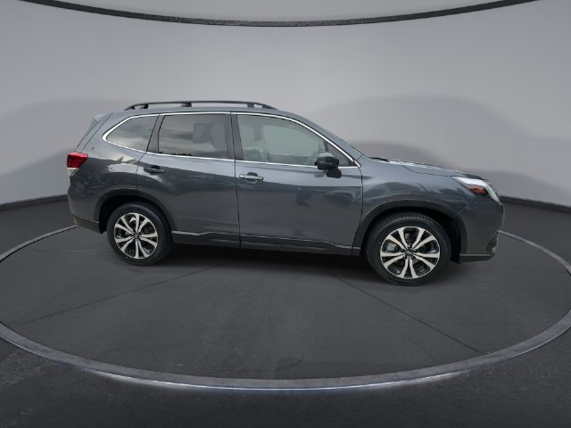 Certified 2023 Subaru Forester Limited AWD/4WD image 9