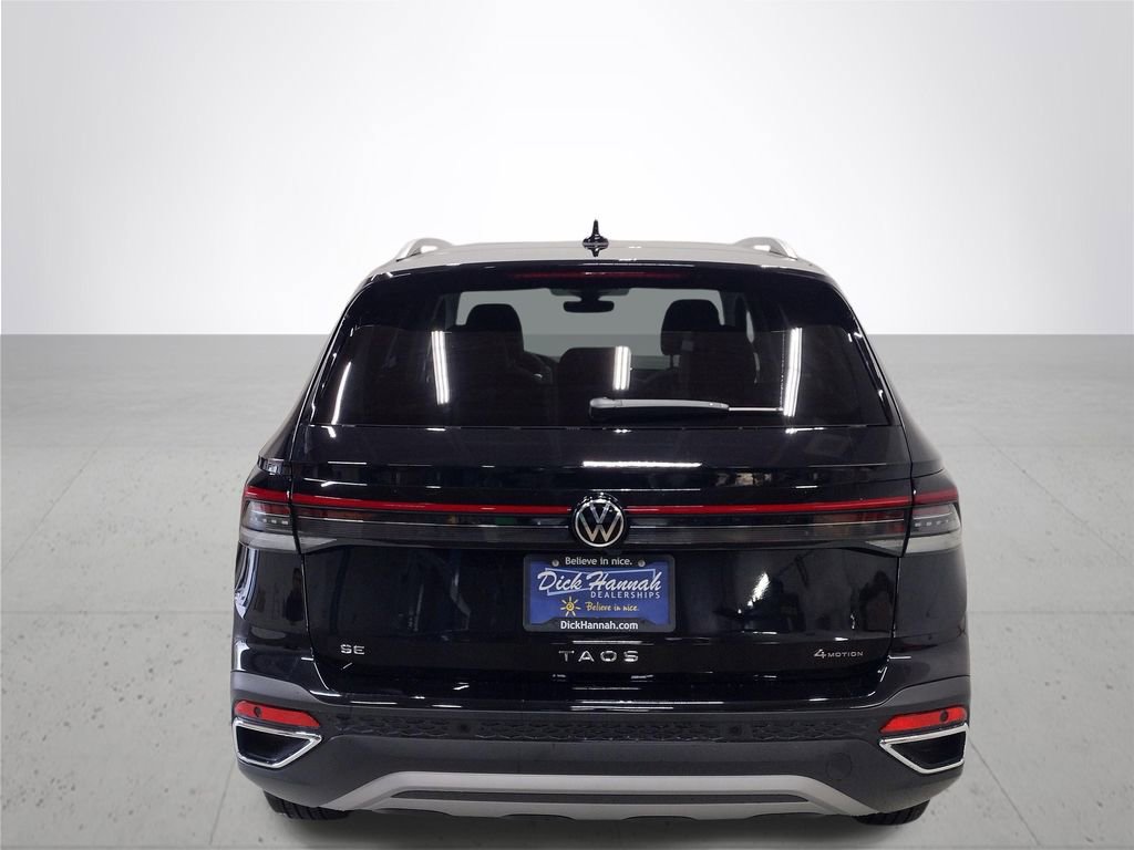 New 2026 Volkswagen Taos SE AWD/4WD image 11