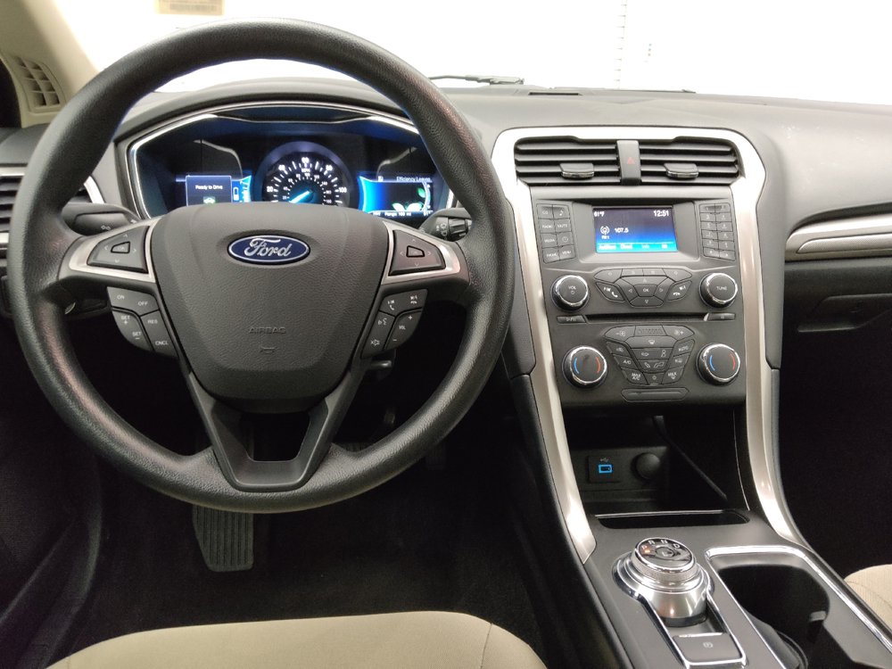 Used 2018 Ford Fusion S FWD image 22