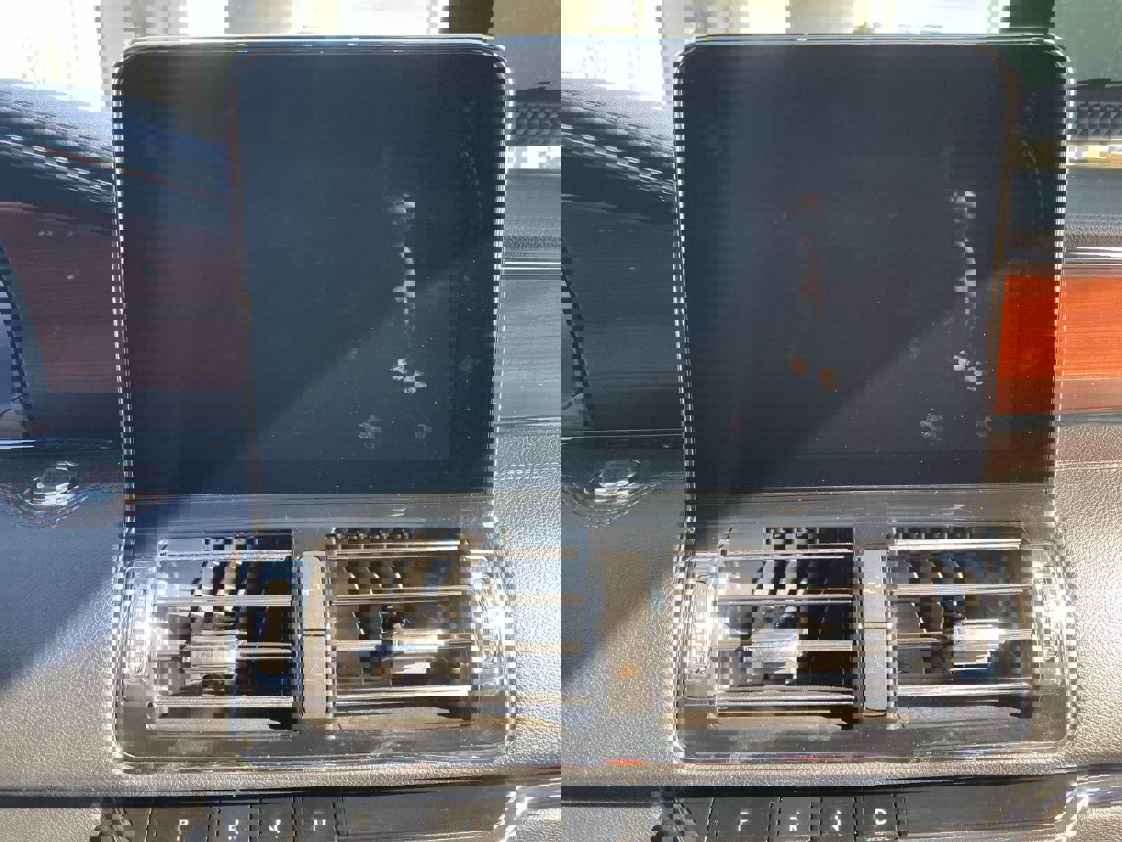 Used 2021 Lincoln Navigator Reserve AWD/4WD image 23