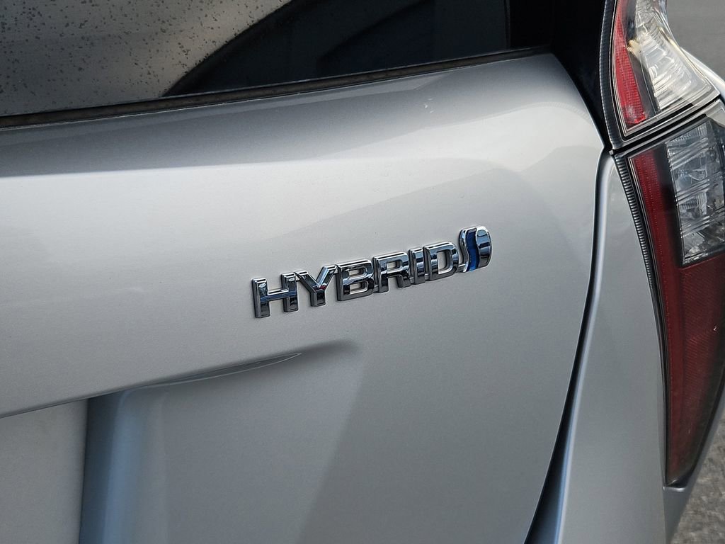 Used 2018 Toyota Prius Two image 28