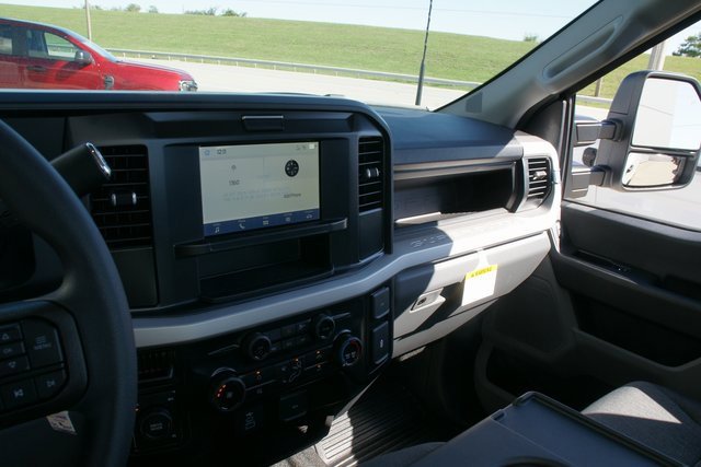 New 2026 Ford F250 XL image 22