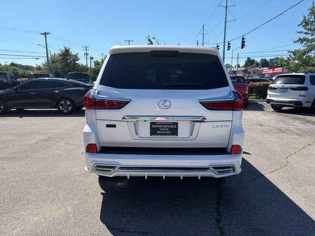 Used 2019 Lexus LX 570 4WD w/ Luxury Package image 7
