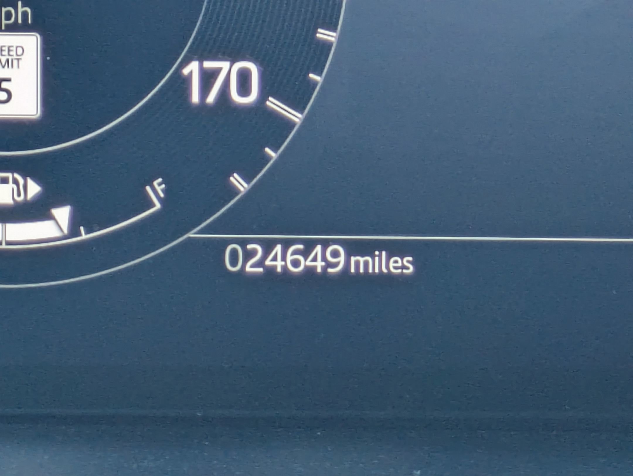 Certified 2025 Land Rover Discovery Sport Dynamic SE image 11