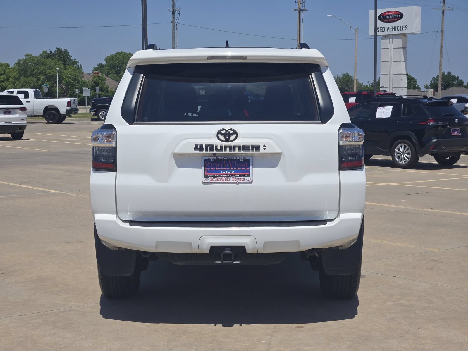 Used 2024 Toyota 4Runner SR5 RWD image 9