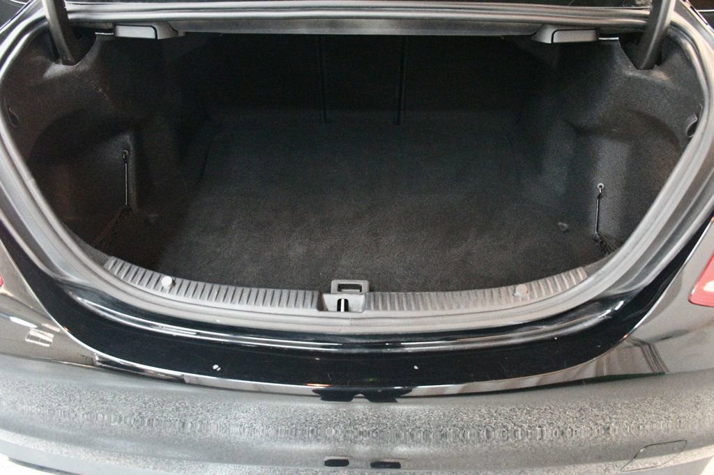 Used 2015 Mercedes-Benz C 300 Sedan image 78