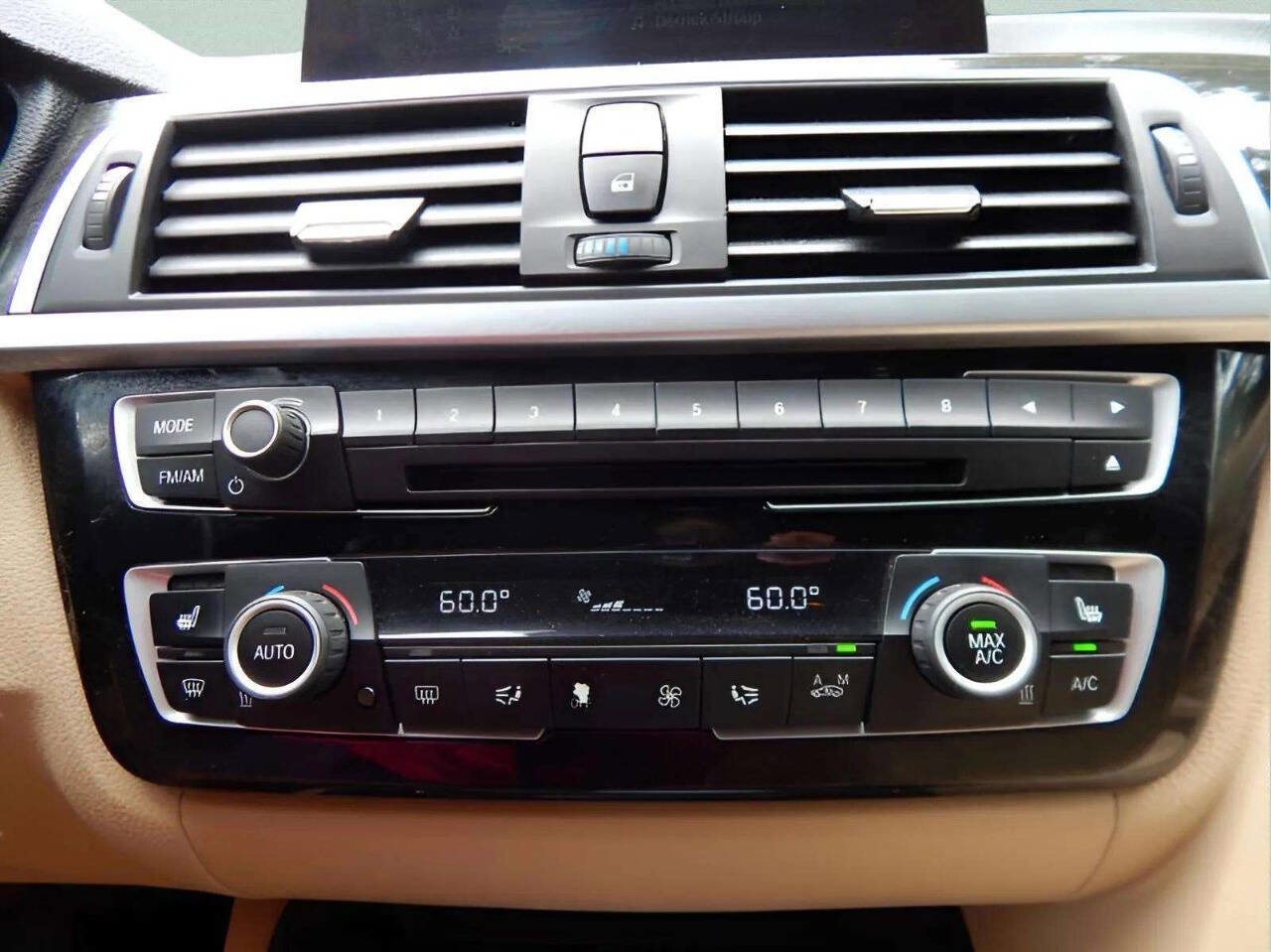 Used 2016 BMW 328i Sedan image 25