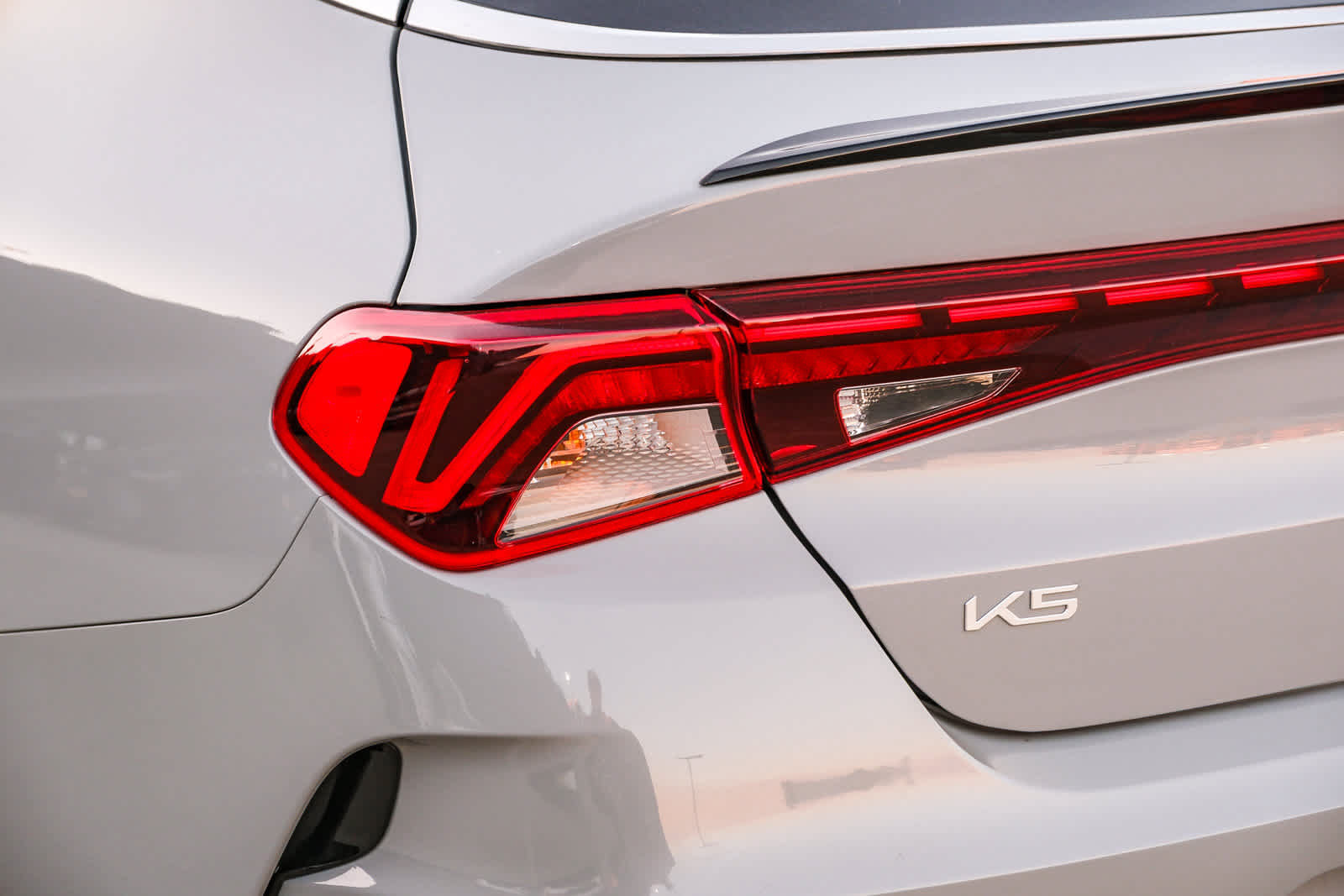 Used 2024 Kia K5 GT-Line w/ GT-Line Premium Package FWD image 7