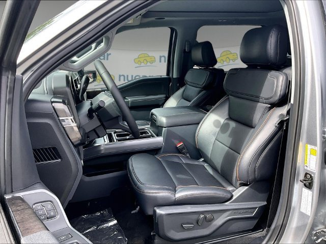 New 2027 Ford F350 Lariat w/ Black Appearance Package AWD/4WD image 25