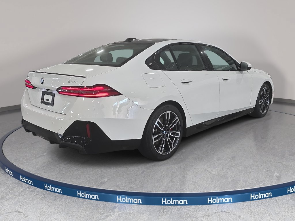 Certified 2026 BMW 540i xDrive AWD/4WD image 5