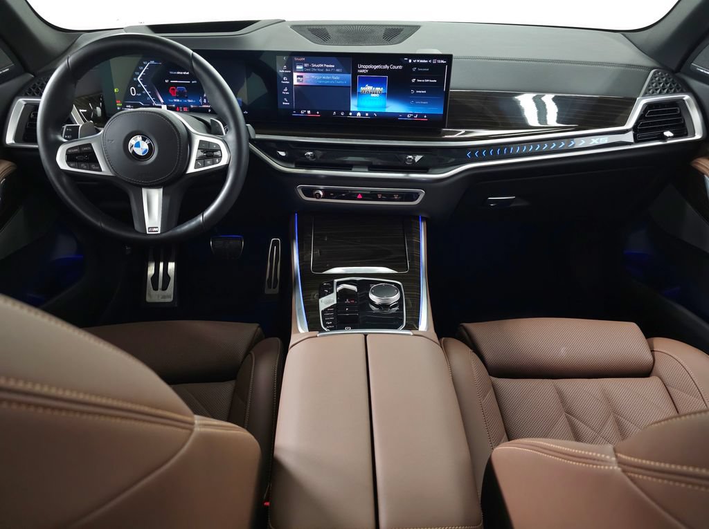 Used 2024 BMW X5 xDrive40i w/ M Sport Package AWD/4WD image 12