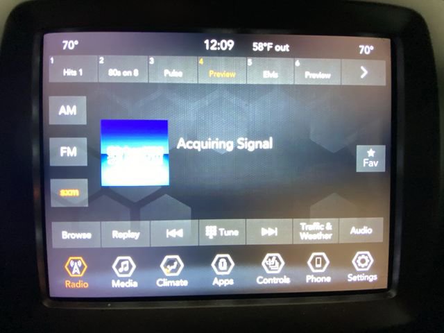 Used 2022 Jeep Cherokee Trailhawk AWD/4WD image 16