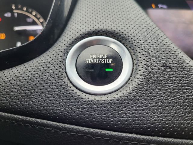 Used 2018 Cadillac XT5 AWD image 18