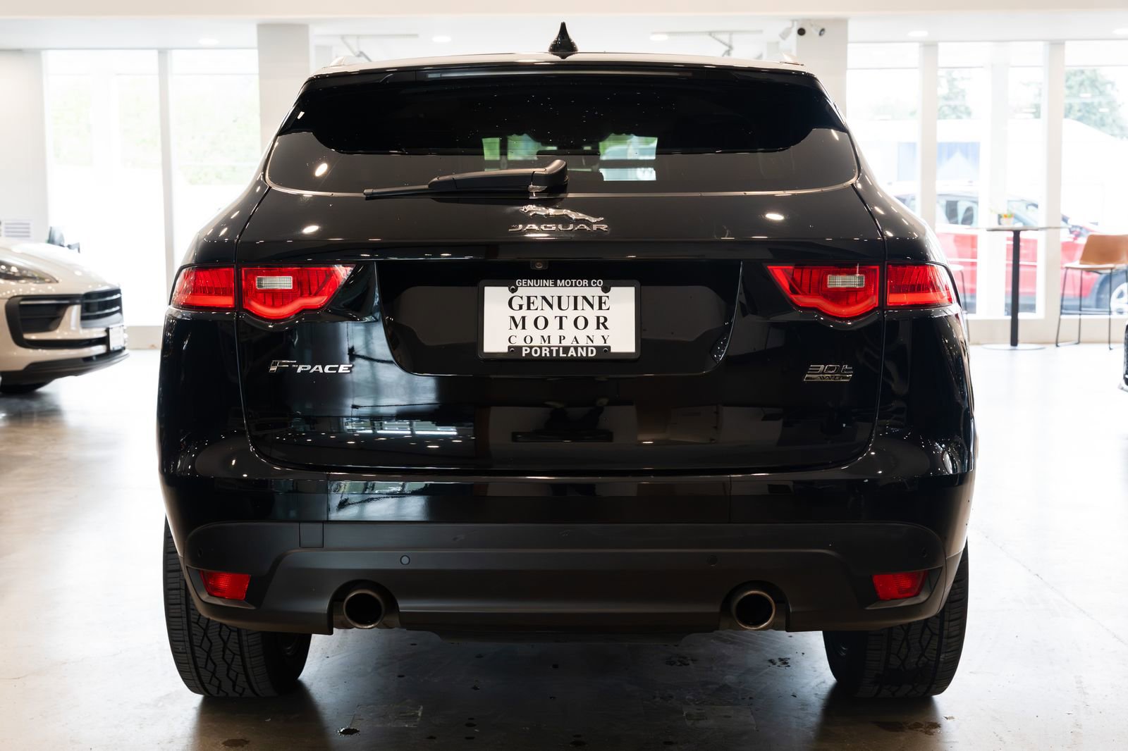 Used 2019 Jaguar F-PACE Prestige AWD/4WD image 5
