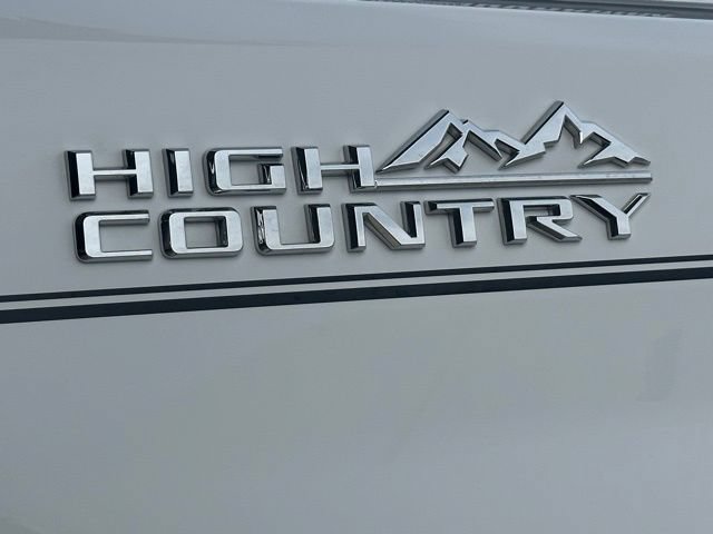 Used 2020 Chevrolet Silverado 2500 High Country w/ Z71 Off-Road Package AWD/4WD image 5