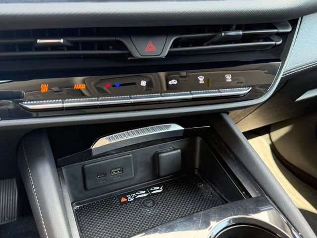 Used 2024 Buick Envision Preferred AWD/4WD image 24