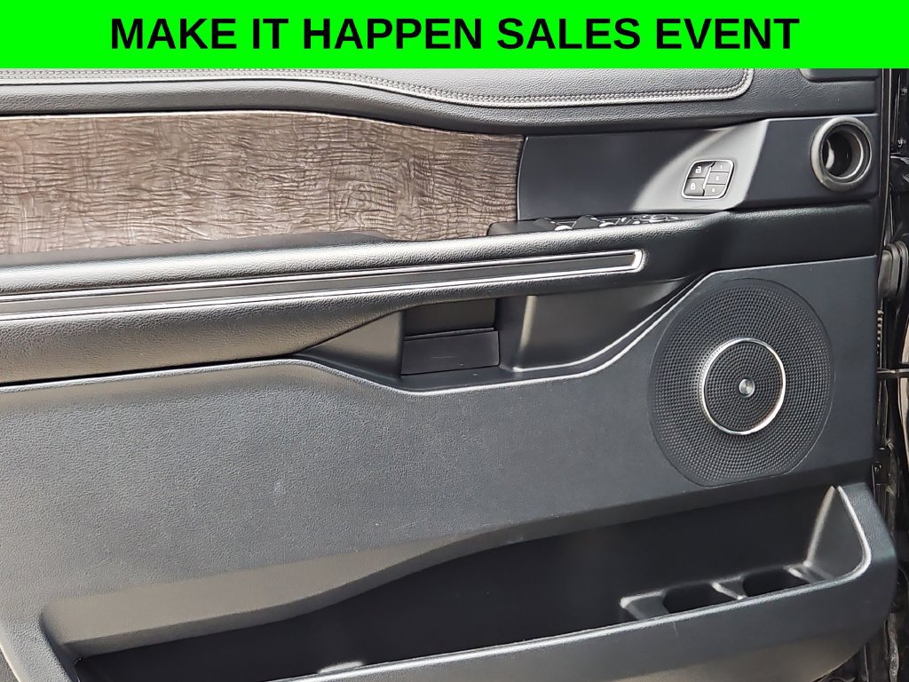 Used 2020 Ford Expedition Limited w/ Texas Edition Package AWD/4WD image 34
