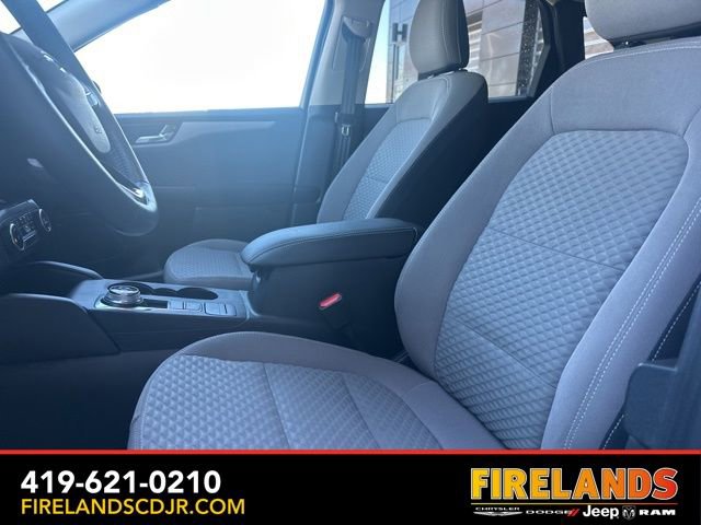 Used 2020 Ford Escape SE Sport image 17