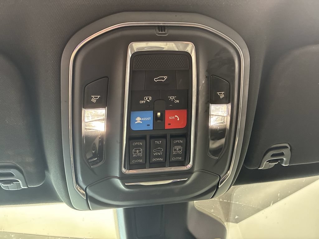 Used 2023 Jeep Wagoneer Series II AWD/4WD image 22