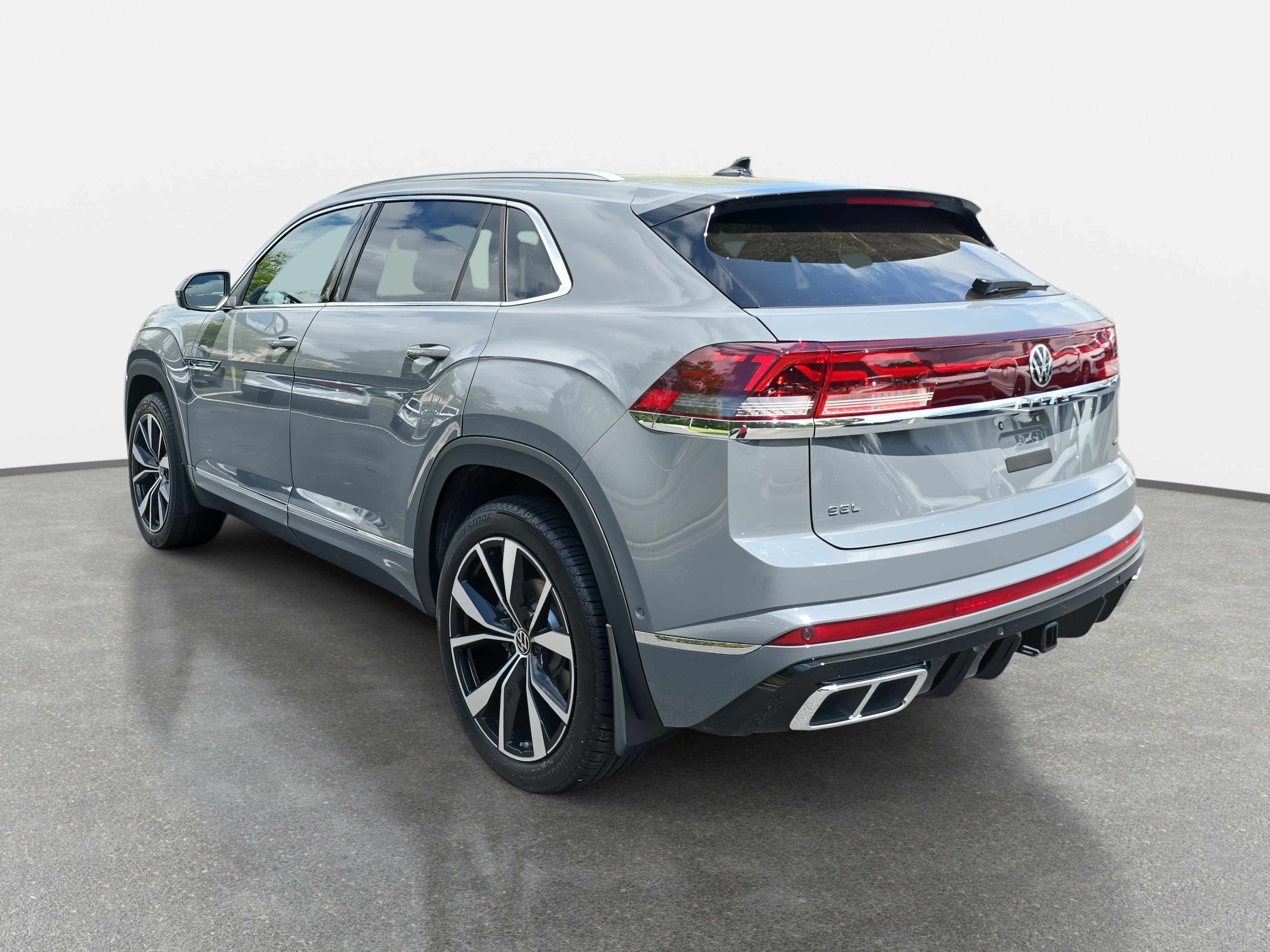New 2026 Volkswagen Atlas Cross Sport SEL Premium R-Line image 5