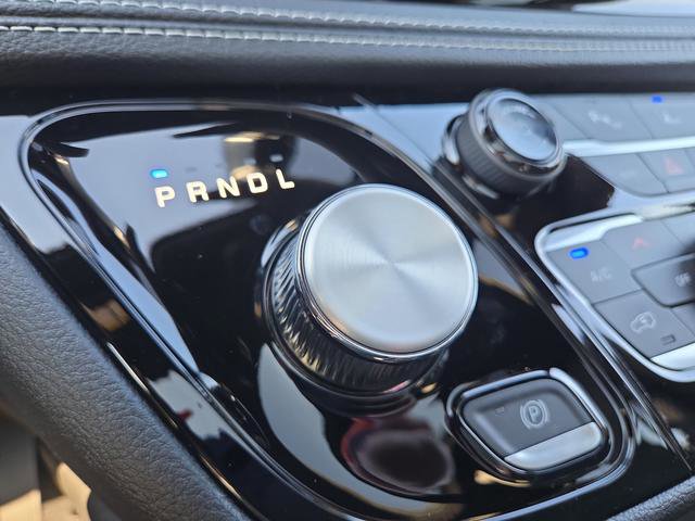 New 2026 Chrysler Pacifica Limited w/ S Appearance Package image 22