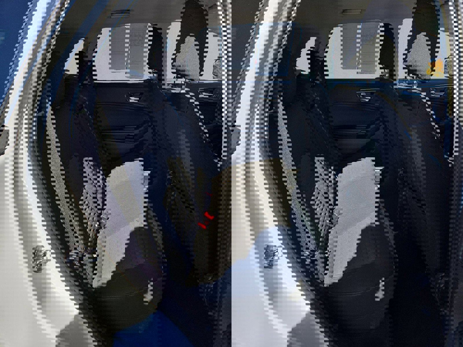 Certified 2024 Ford Edge SE image 24