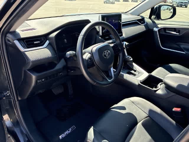 Used 2025 Toyota RAV4 XLE Premium FWD image 2