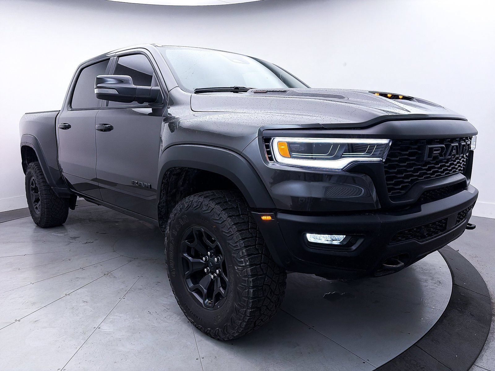 Used 2025 RAM 1500 RHO AWD/4WD image 10