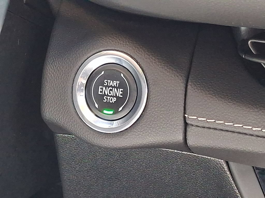Used 2023 Buick Envision Essence w/ Sport Touring Package AWD/4WD image 23