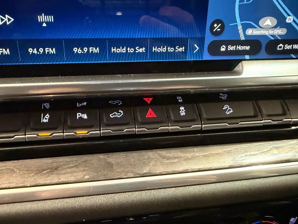 Used 2026 Chevrolet Silverado 2500 LTZ w/ LTZ Premium Package image 17