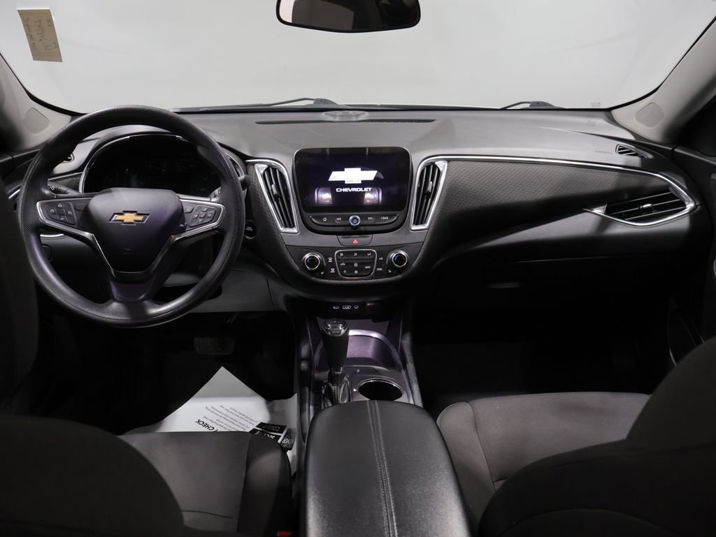 Used 2019 Chevrolet Malibu LT FWD image 18