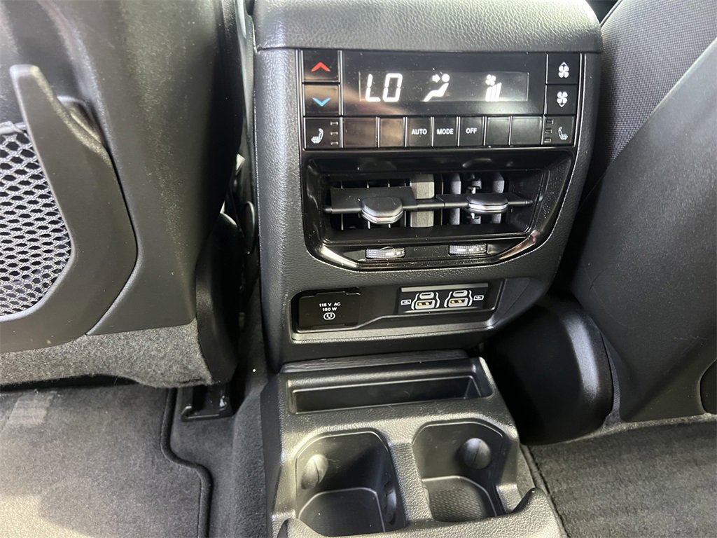Used 2024 Jeep Grand Cherokee L Limited image 25