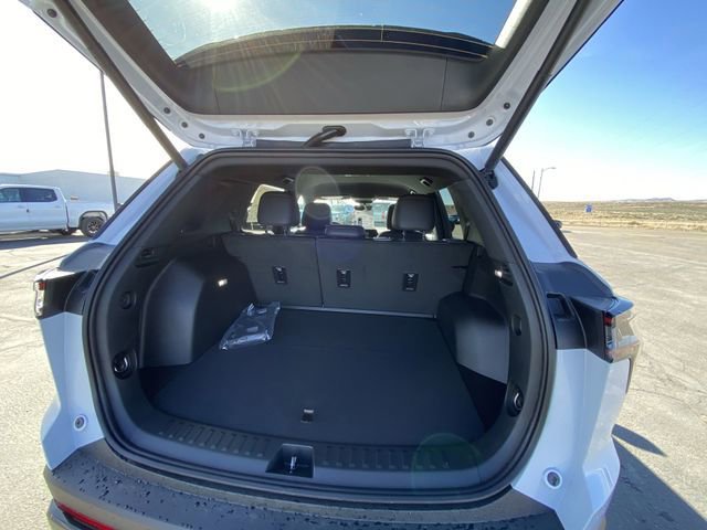New 2026 Chevrolet Equinox RS w/ Safety and Technology Package AWD/4WD image 23