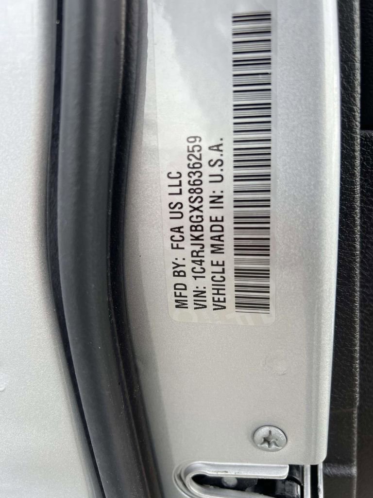 Used 2025 Jeep Grand Cherokee L Limited image 26