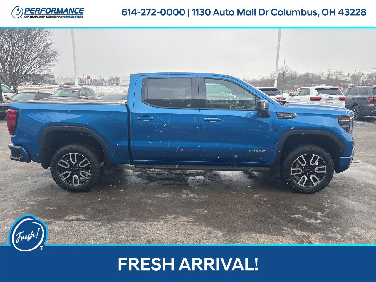 Used 2024 GMC Sierra 1500 AT4 w/ Technology Package image 3