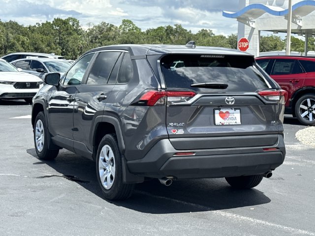Used 2024 Toyota RAV4 LE FWD image 9