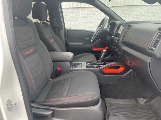 Used 2022 Nissan Frontier PRO-4X AWD/4WD image 16