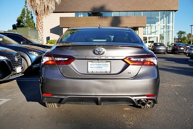 Used 2023 Toyota Camry SE image 9