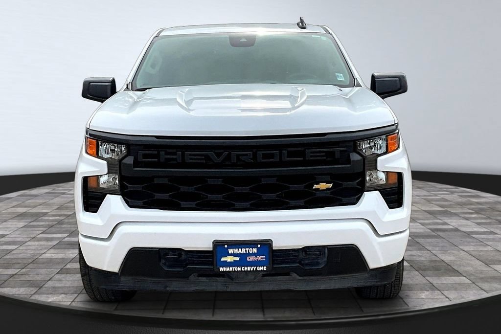 Used 2025 Chevrolet Silverado 1500 Custom RWD image 3